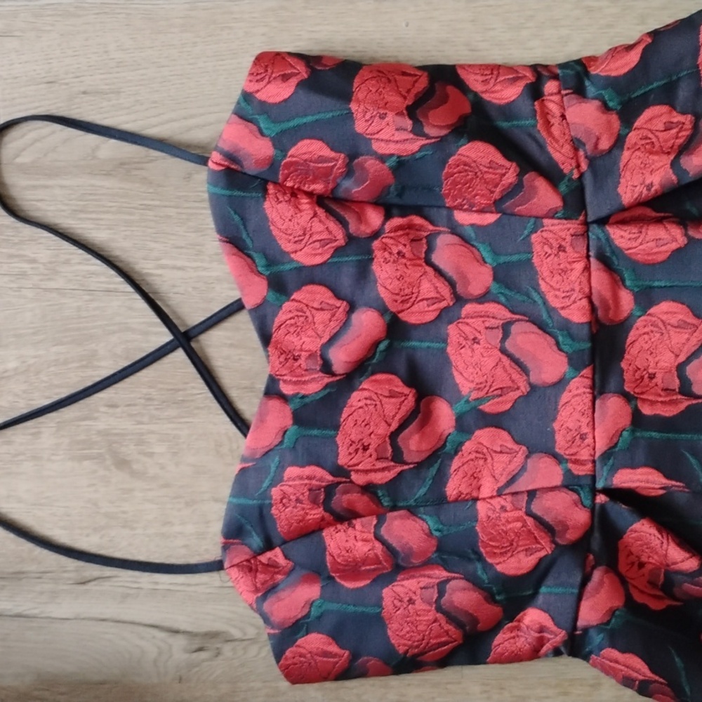 SMALL RED ROSE MINI DRESS - Picture 4 of 13